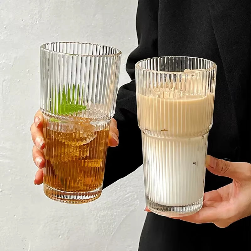 Elevate Your Beverage Experience with Our 600ML Stylish Stripe Glass Coffee Cup – Complete with Lid & Straw for Juices, Milk Teas, Iced Coffees, and More!